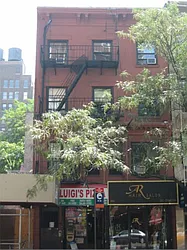 304 Eighth Avenue in Chelsea