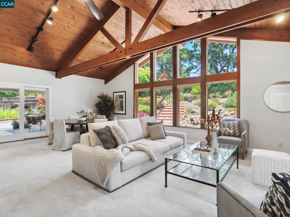 216 Oak Knoll Loop, Walnut Creek, CA 94596