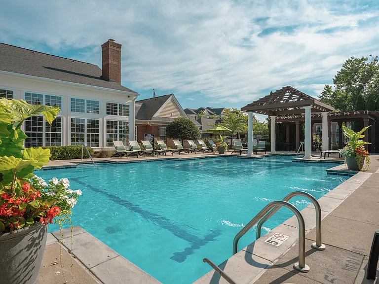 1411 Fairfax Manor Dr — Photo 56