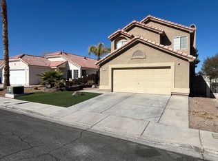 7304 Silver Ridge Dr, Las Vegas, NV 89128