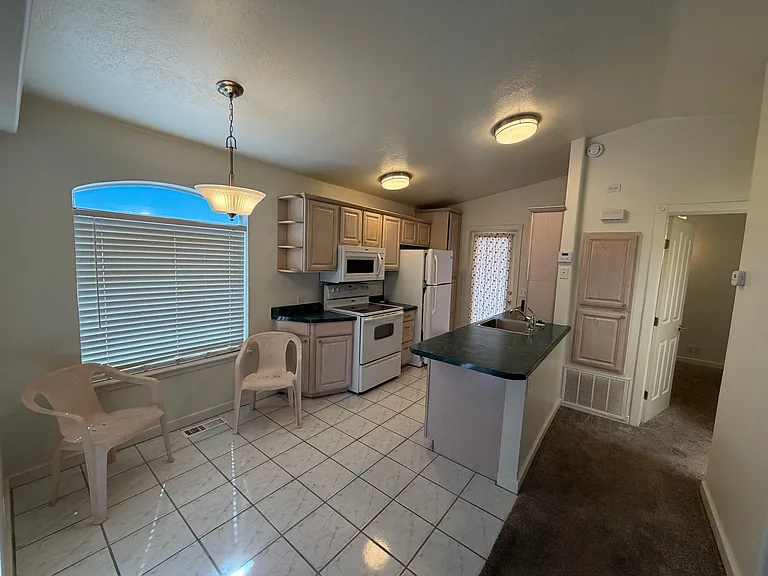 1150 W Red Hills Pkwy #153 — Photo 7