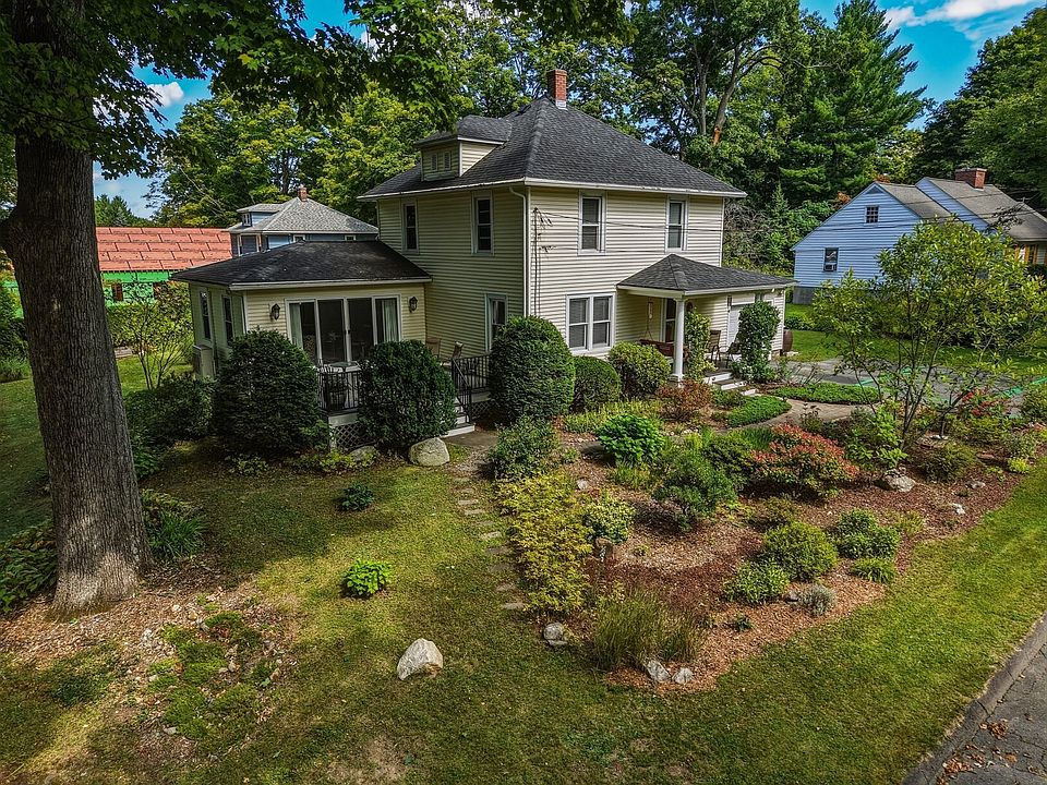 1st image of 40 Howes St