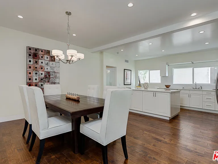 831 S Curson Ave — Photo 5