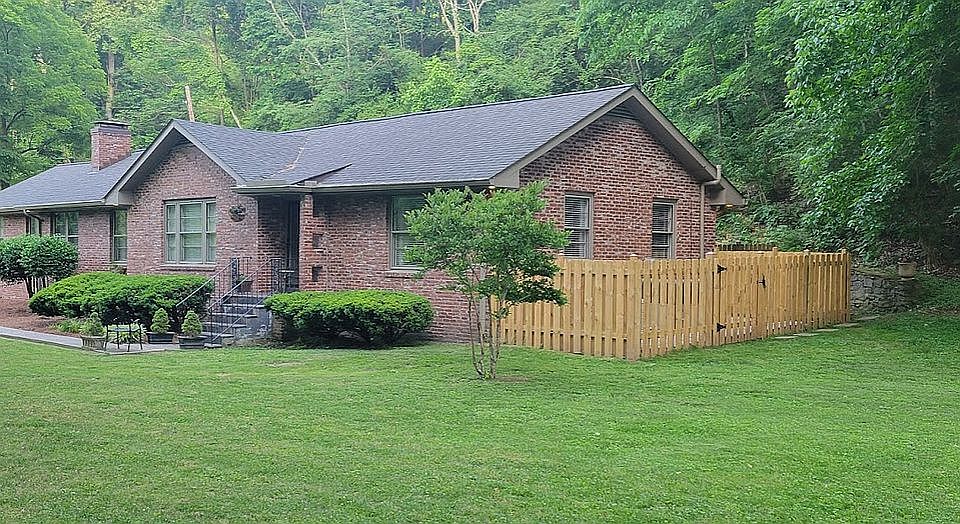2nd image of 6601 Jocelyn Hollow Rd