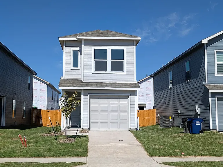 732 Sandhill Crane Ln — Photo 1