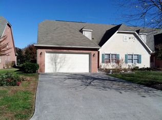 337 Paine Lake Dr, Sevierville, TN 37862