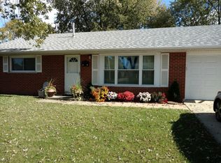 3 S Oltendorf Rd, Streamwood, IL 60107