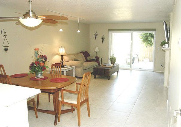 Spacious living room