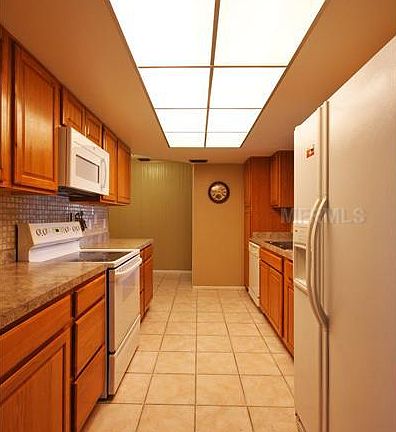 4th image of 1640 Parkside Dr