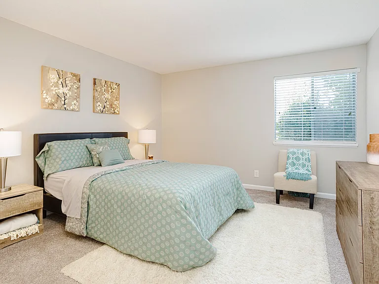 Light & Bright Primary Bedroom