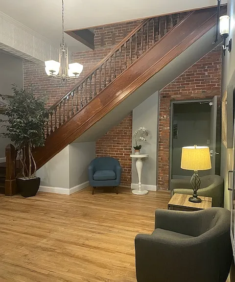 208 Huron Ave — Photo 23