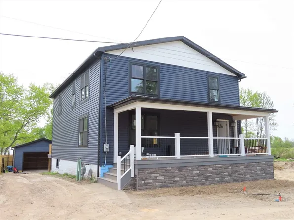 12220 Comstock St, Conneaut Lake, PA 16316