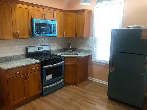 5th image of 4321 S Talman Ave