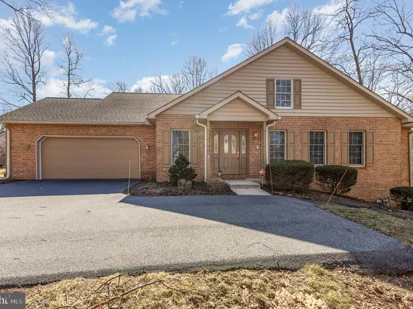 643 Heiden Ct, Hummelstown, PA 17036