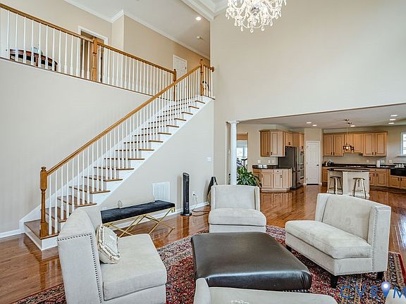 5th image of 14378 Charter Landing Dr