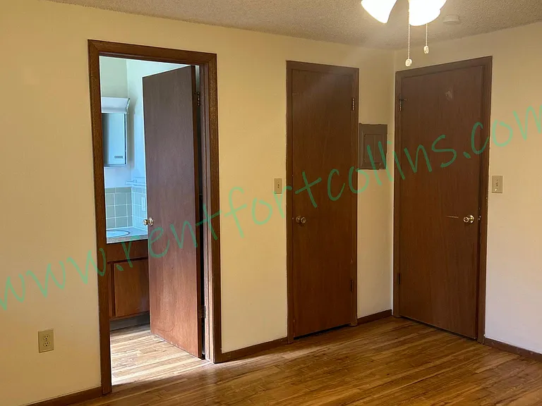 590 W 10th St — Photo 12