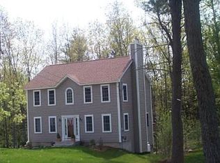15 Navajo St, Hubbardston, MA 01452
