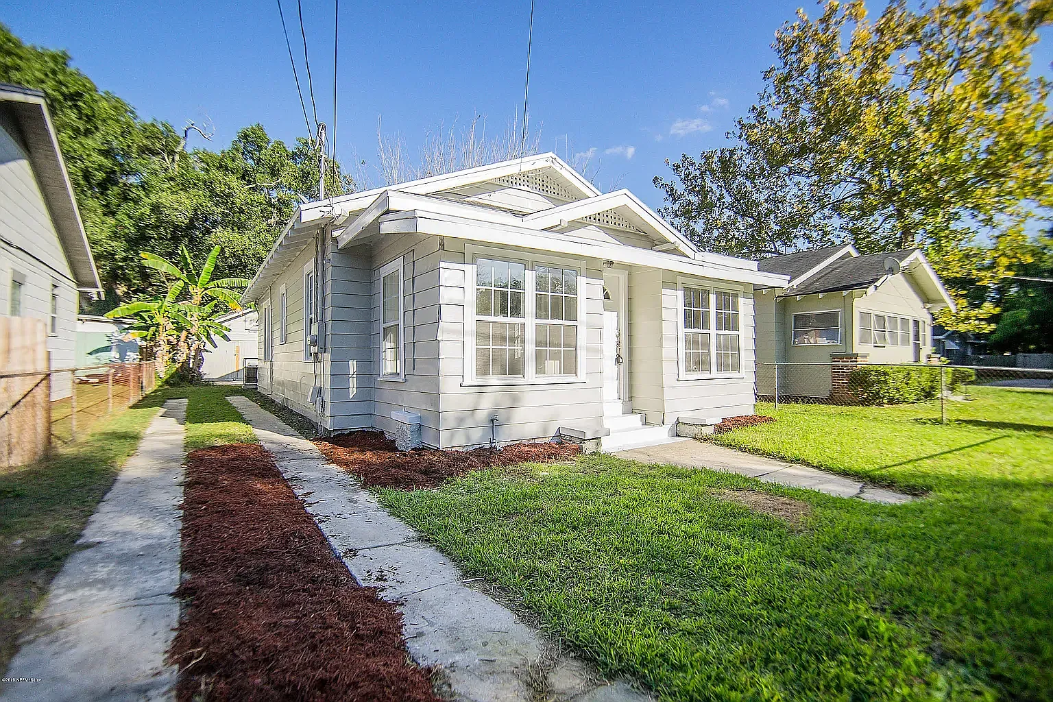 3 bed, 1350 sqft, $1,550 — Photo 1