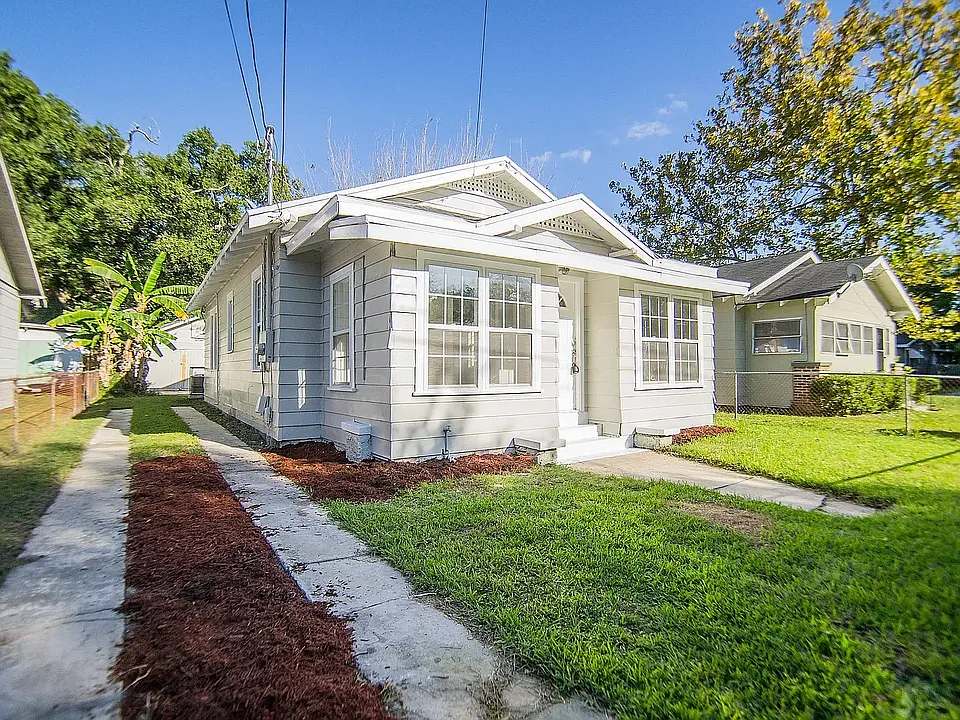 693 Bridal Ave