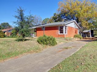 1223 Usher St, Benbrook, TX 76126