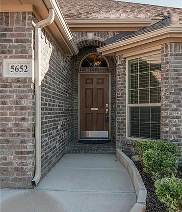 3rd image of 5652 Spirit Lake Dr