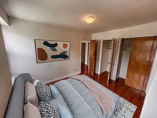 3rd image of 125 Elizabeth St APT 3A