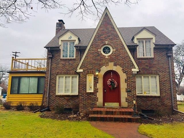 1st image of 1622 Hayes Ave