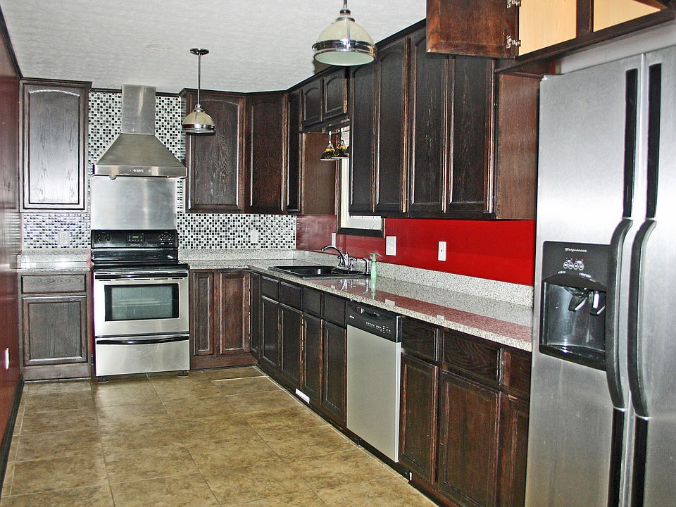 Granite, Kratmaid Cabinets