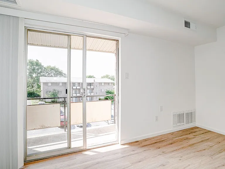 Living Area/Balcony-Renovated (RG)