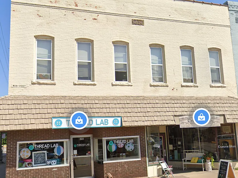 301 Main St E — Photo 2