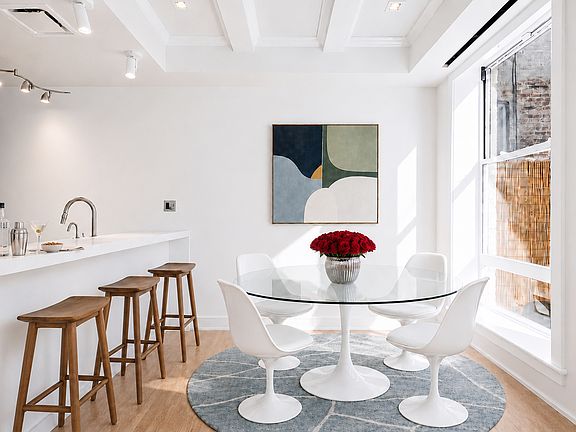 3rd image of 144 Waverly Pl #3B