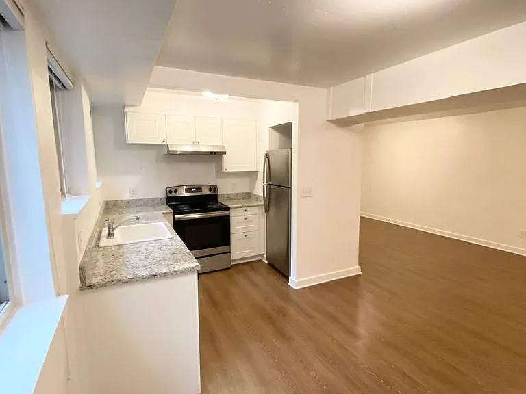 4203 & 4205 Evanston Ave N — Photo 5