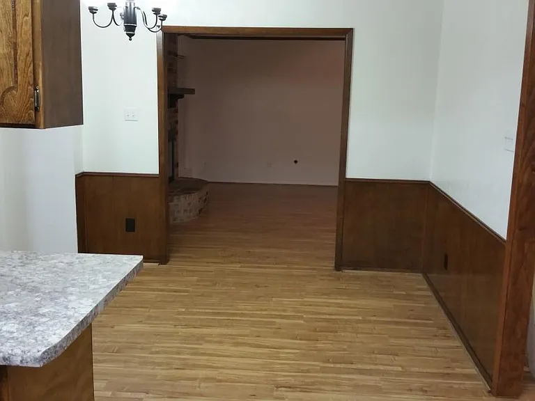 6017 Robin Dr — Photo 23