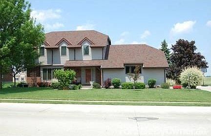 Front of Home : Close to park and walking distance to school