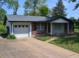 4101 Rinzetta Dr, Saint Louis, MO 63129