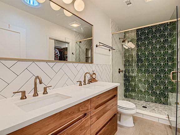 2nd image of 1306 Justin Ln Unit 1
