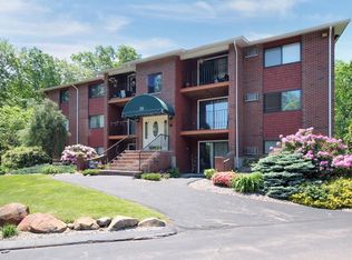 26 Fuller Rd APT 5, Foxboro, MA 02035