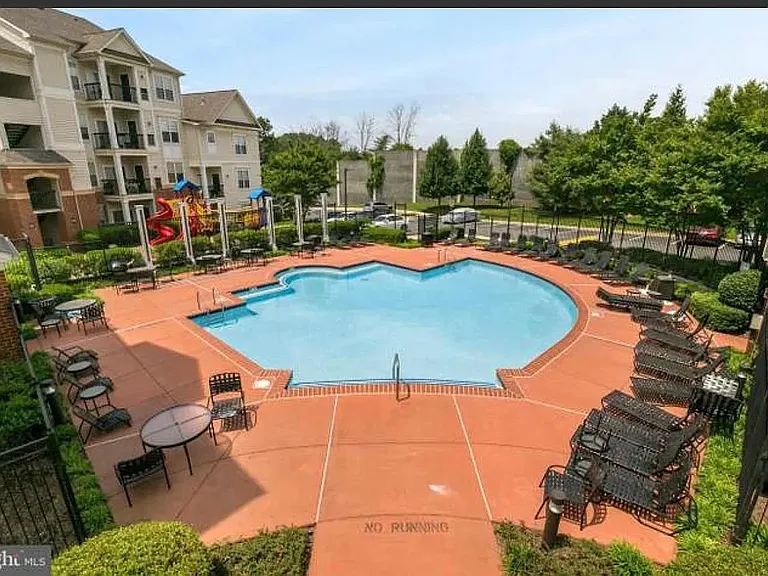 11347 Aristotle Dr #6-109 — Photo 9