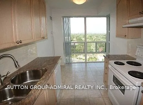 28 Olive Ave #1702 — Photo 2