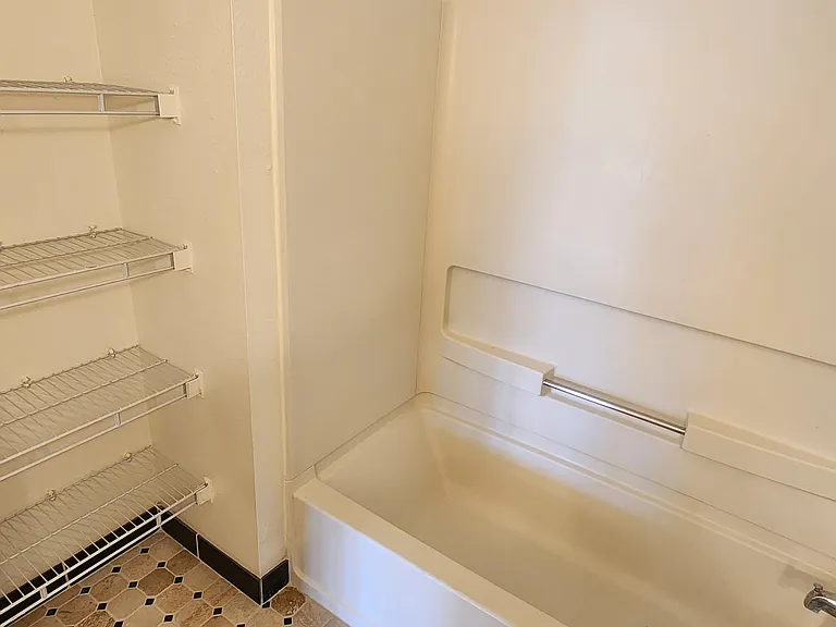 3104 W Kilbourn Ave #301 — Photo 22