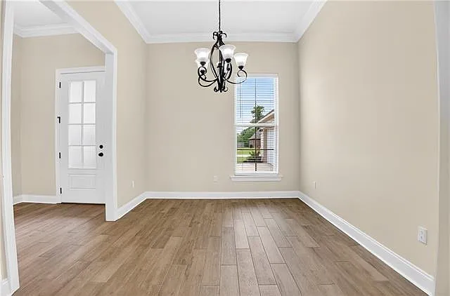 4 bed, 3.0 bath, 2414 sqft, $3,750 — Photo 3