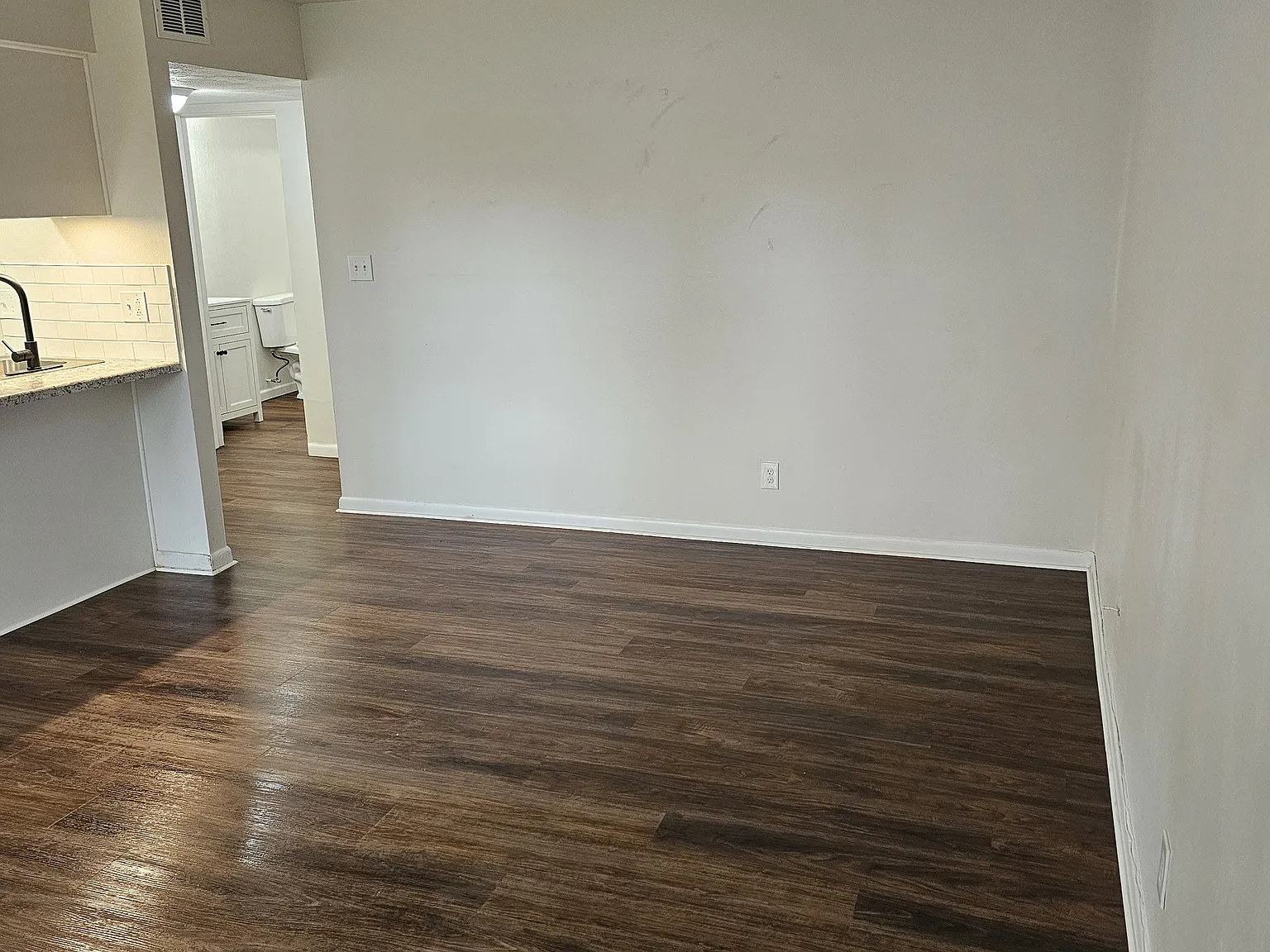 1 bed, 650 sqft, $800 — Photo 4