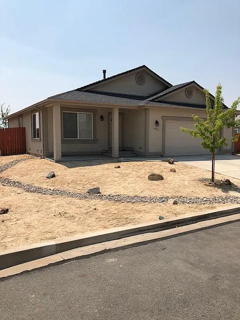 3 bed, 1312 sqft, $1,900 — Photo 3