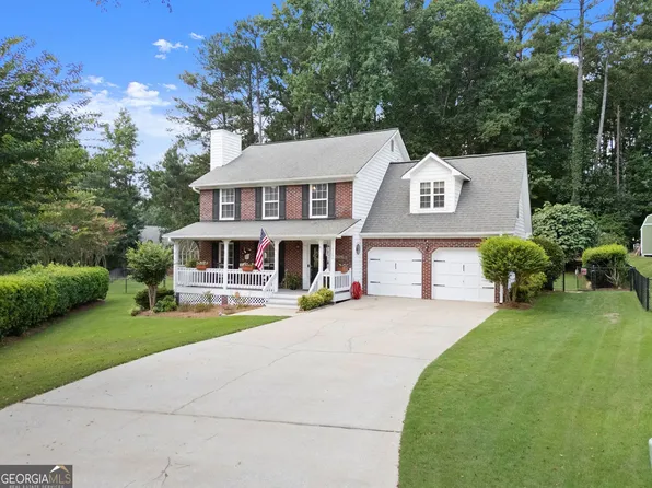 3202 Summit Glen Dr, Loganville, GA 30052