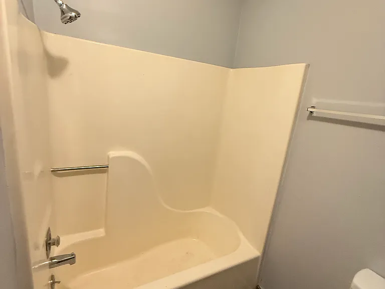 638 Melrose Dr #9 — Photo 6