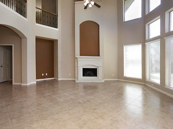 5th image of 3914 Bowie Bend Ln