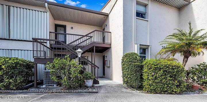 1st image of 2600 Bogey Ln #2-D