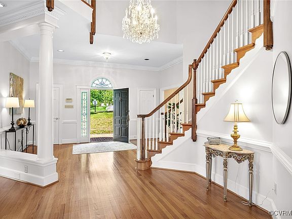 5th image of 121 Brookschase Ln