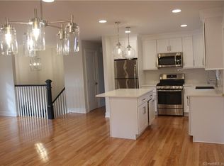 20 Marilyn Dr, Bridgeport, CT 06606