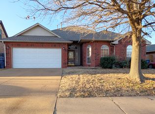 4801 Deer Ridge Blvd, Yukon, OK 73099
